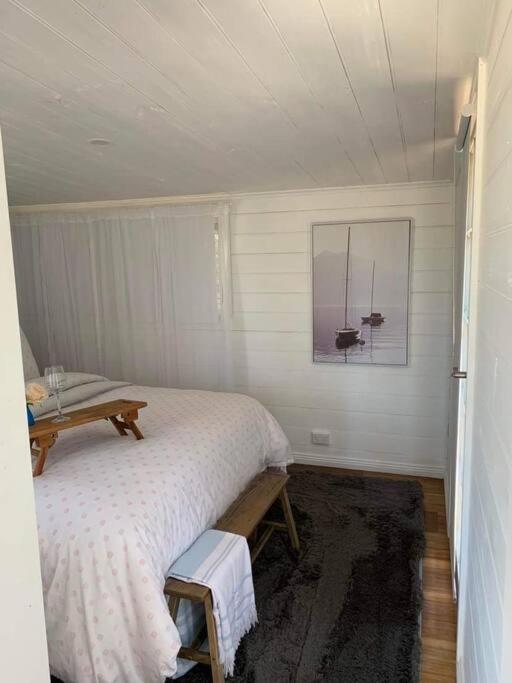The Wandering Duck - Heritage Tiny House Strahan Eksteriør bilde