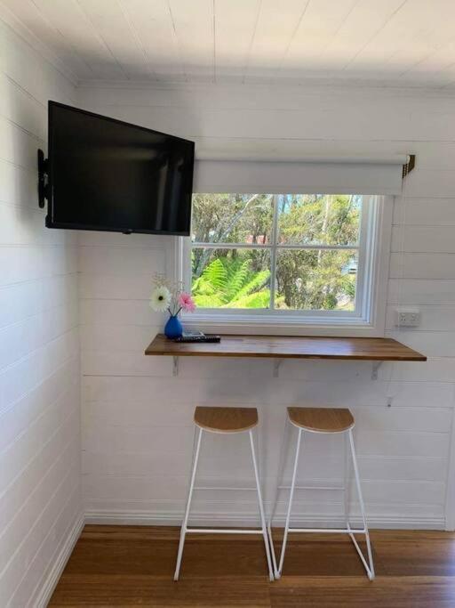 The Wandering Duck - Heritage Tiny House Strahan Eksteriør bilde